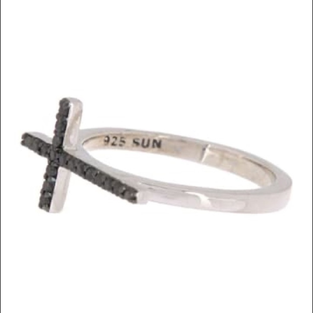 Savvy Cie Sterling Black Diamond Cross Ring Sz 7 - New 79$